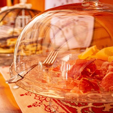 Bed and Breakfast A Casa Di Gianni E Mari Vestone Экстерьер фото